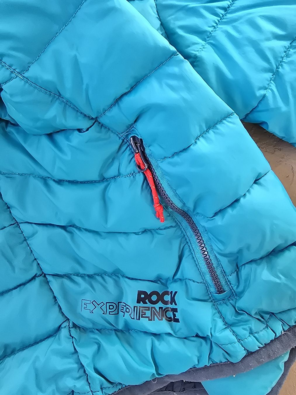 Giacche: Rock Experience Kinder Daunenjacke, Grösse 116  Top – Usato da Büron venduto da Liv7 1