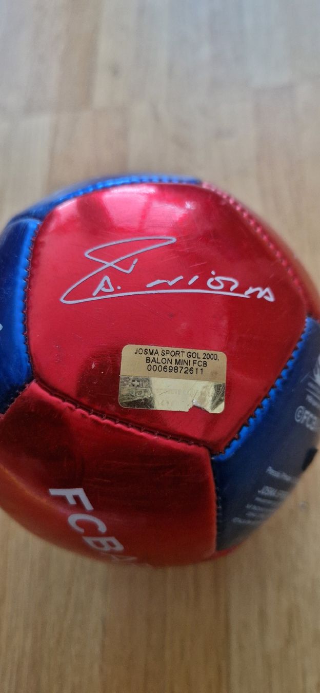 FC Barcelona Palloni: FC Barcelona Fussball mit Autogrammen – Usato da Riehen venduto da Aconitum 2