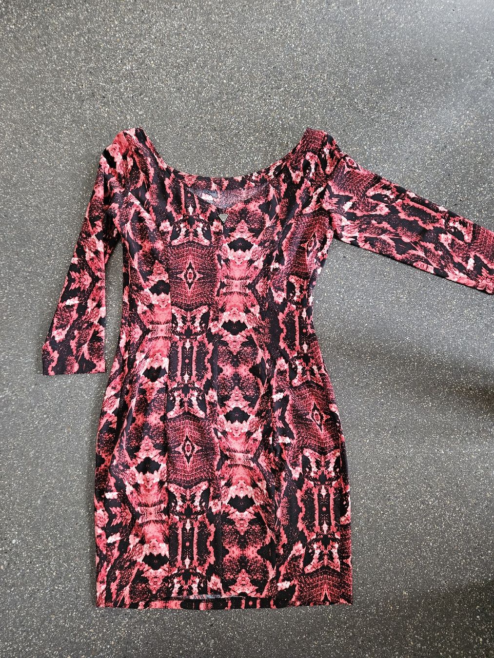 Guess Vestiti: Guess Kleid Grösse M, rot – Nuovo (secondo la descrizione) da Anwil venduto da tamoos