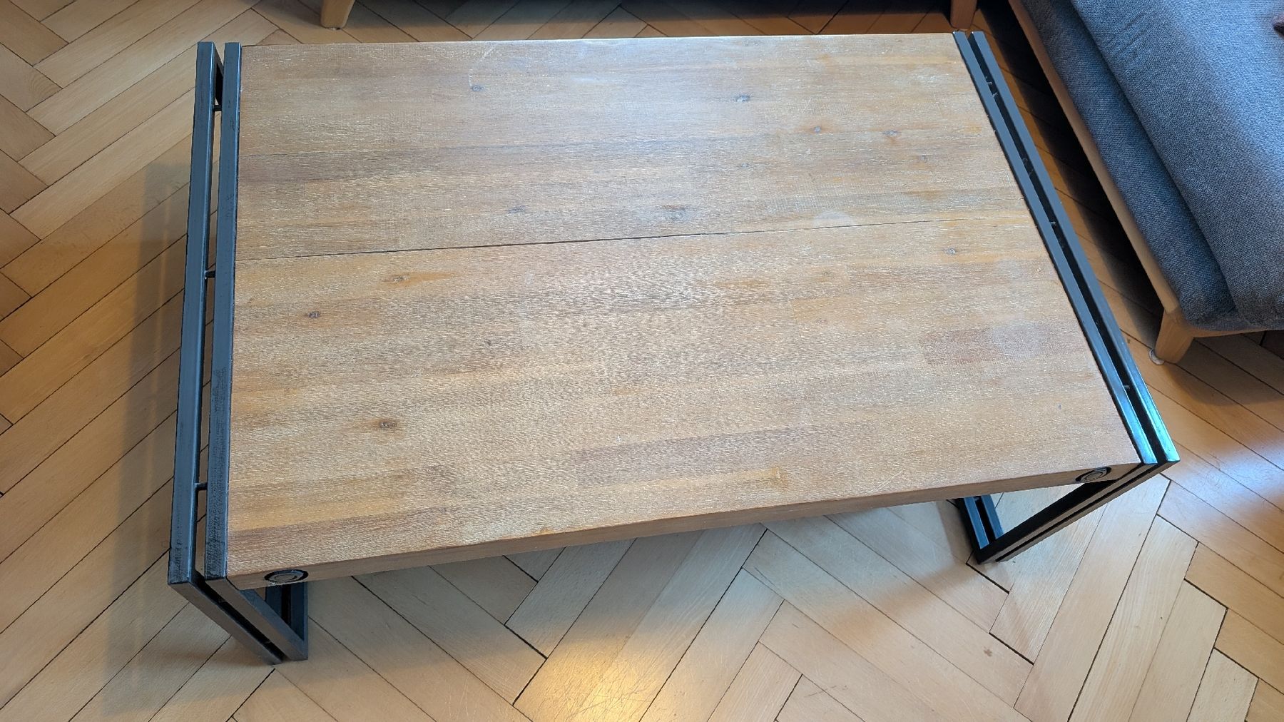 Tavoli: Moderner Couchtisch, Holz/Metall, – Usato da Rorschach venduto da Obi-Wan85