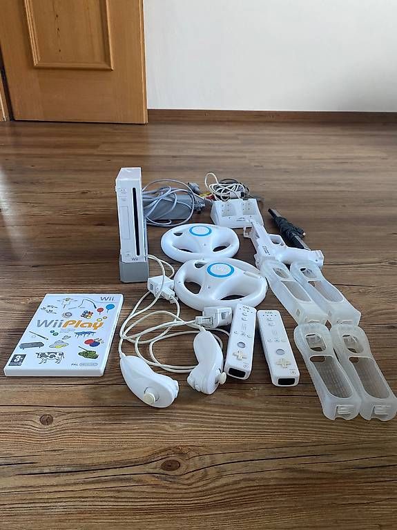 Console: Nintendo Wii Spielkonsole – Usato da Davos-Wiesen venduto da nikita06 1