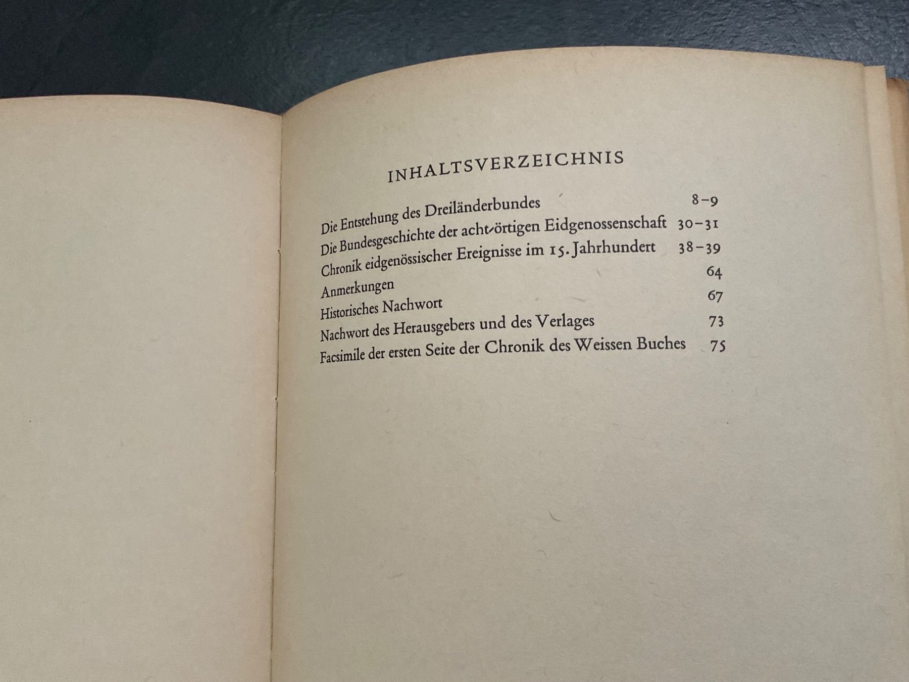 Livres: Das Weisse Buch-Die älteste Chronik die das Werden der Eidge – D'occasion à Wetzikon ZH par FeeF 3