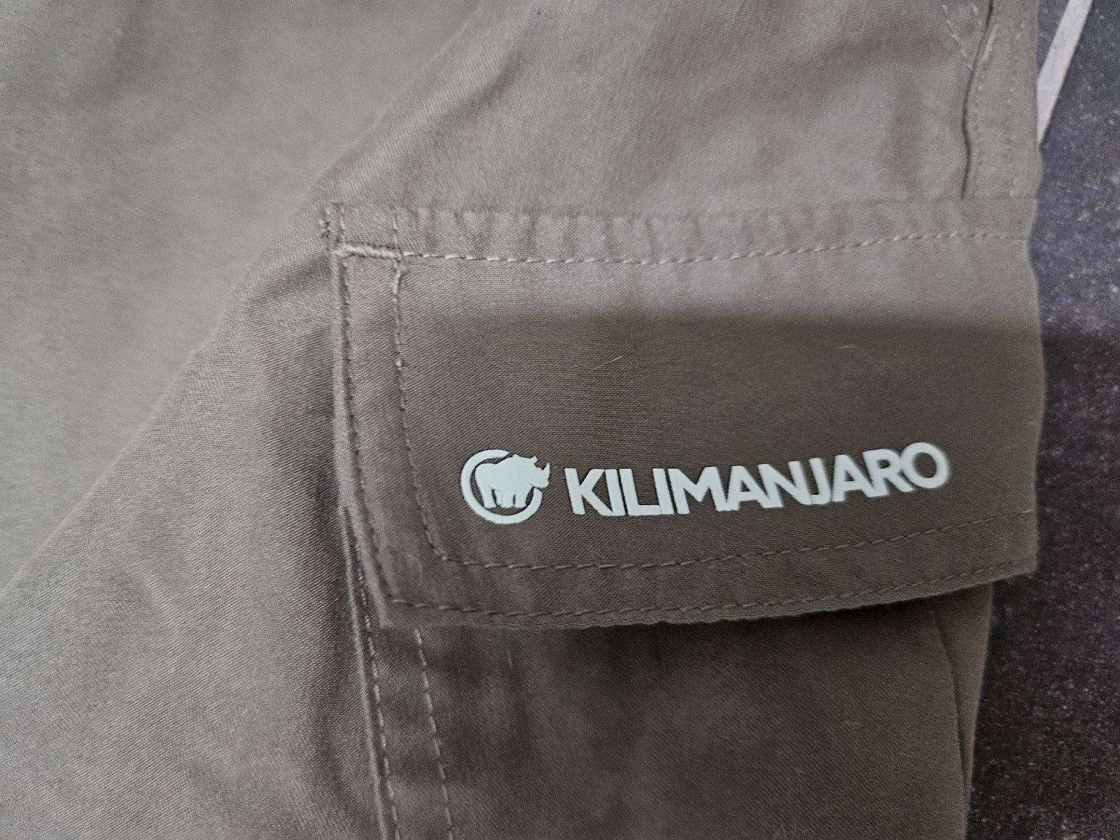 Pantaloni: Kurze Hose - Kilimanjaro – Usato da Bern venduto da Snowflake38 3