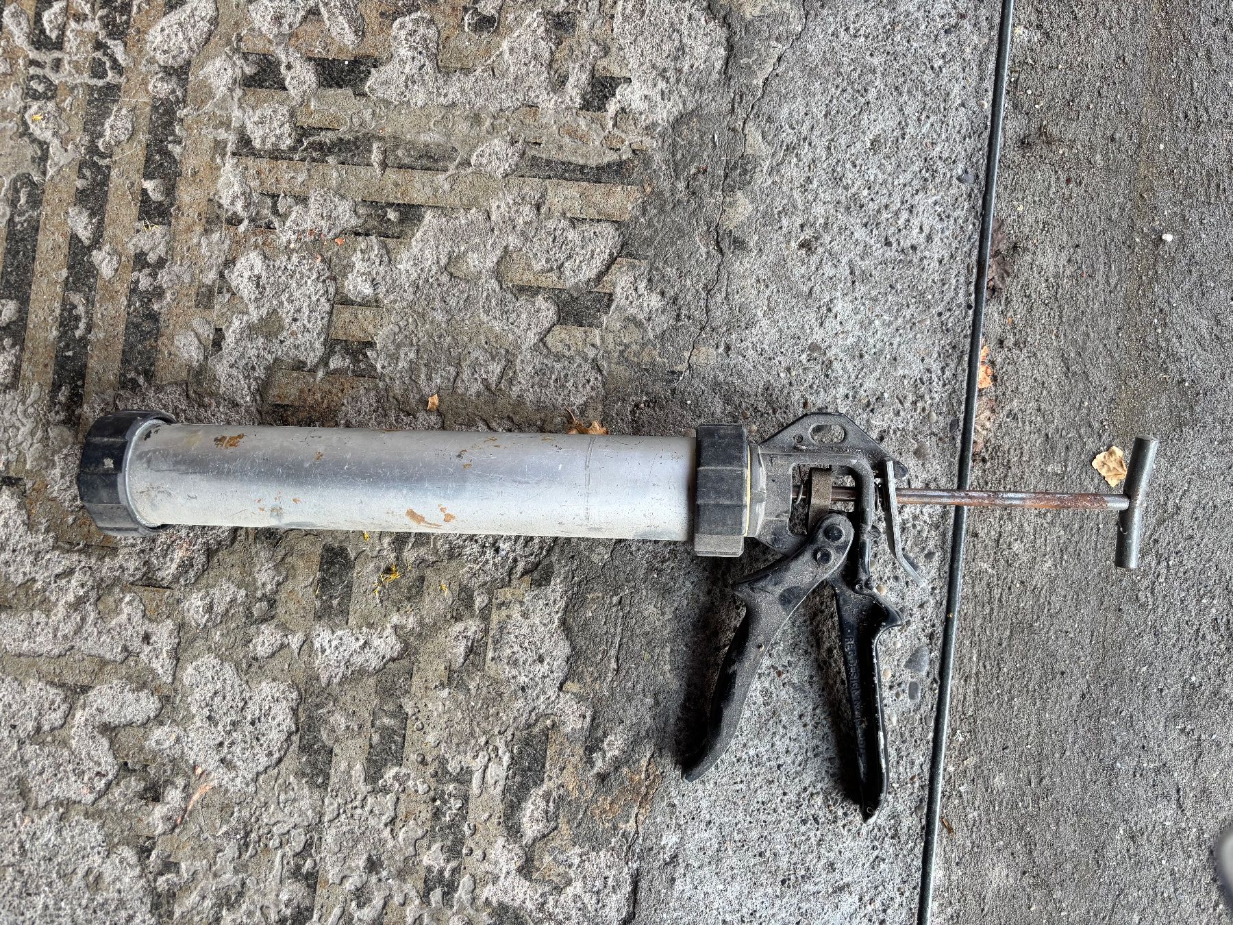 Tous les outils: Kittpistole für Beutel – D'occasion à Münchenstein par berg44