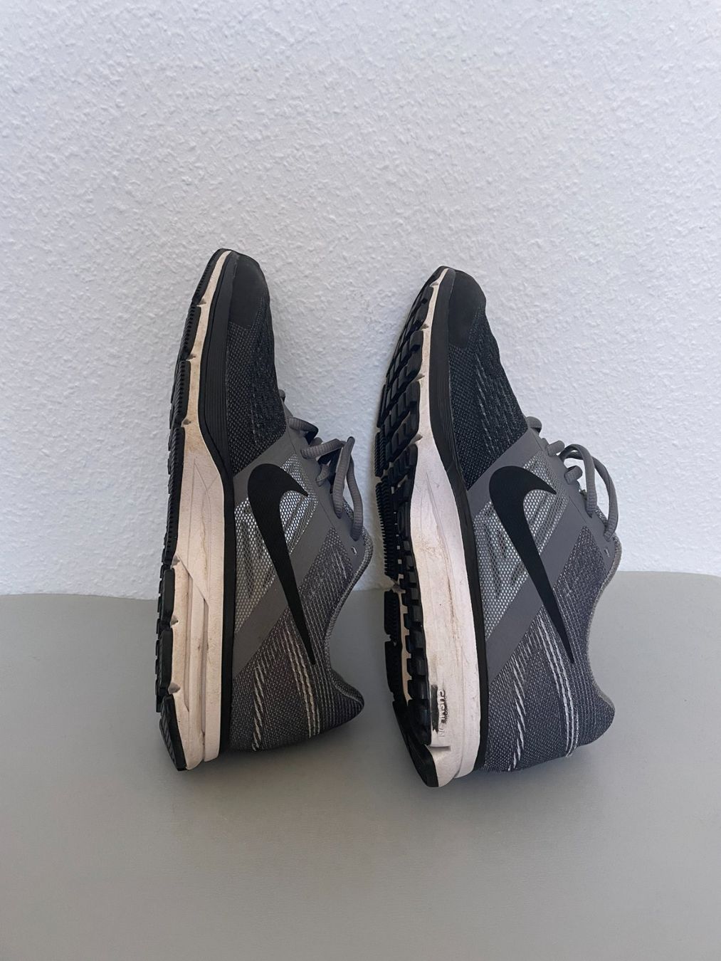 Nike Scarpe da uomo: Nike Pegasus 30, taille 42, parfait état! – Usato da Lausanne venduto da verde34256789 3