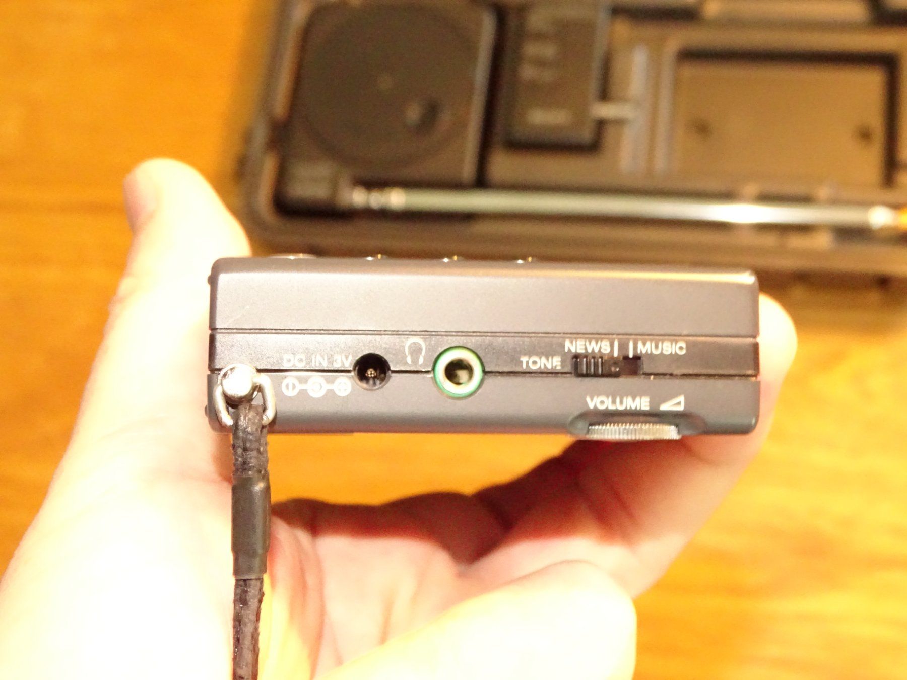 Sony Radios: Sony ICF-SW1 Weltempfänger defekt – Défectueux à Hirzel par Musicman03 3
