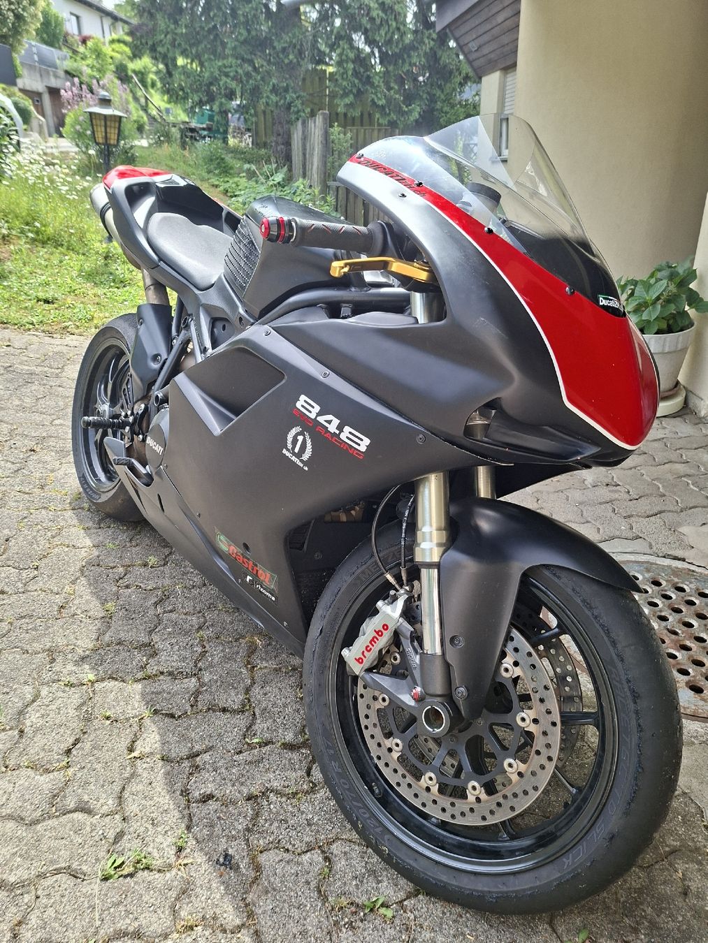 Ducati Sonstige: Ducati 848 EVO  – Gebraucht aus Zürich von val_x2zn