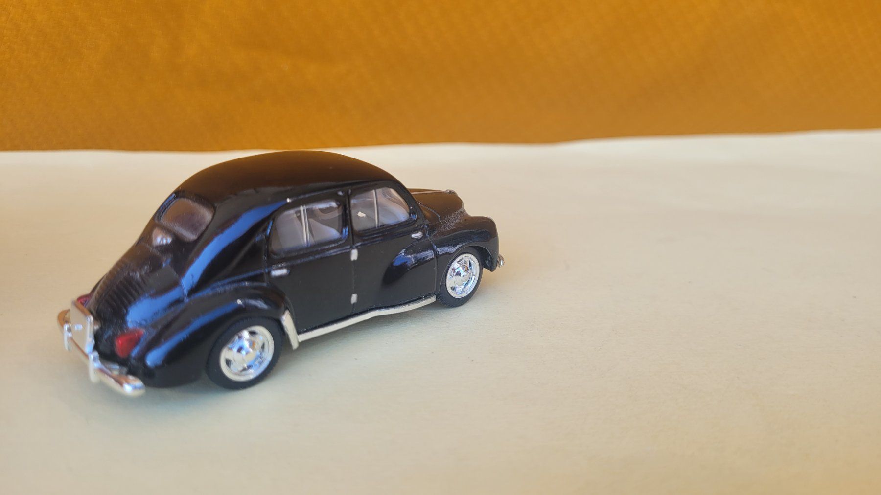 Renault Modellautos: Renault 4CV Delprado 1:43 – Gebraucht aus Domdidier von Bimbo57 3