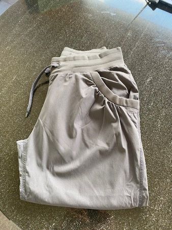 Damen Sporthose Grösse 38
