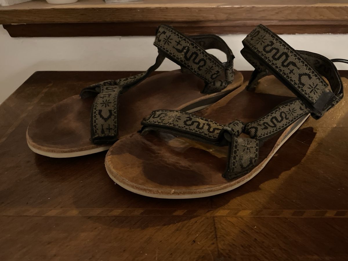 Teva Scarpe da uomo: Teva mit Ledersohle – Usato da Schaffhausen venduto da apfelsaeftle