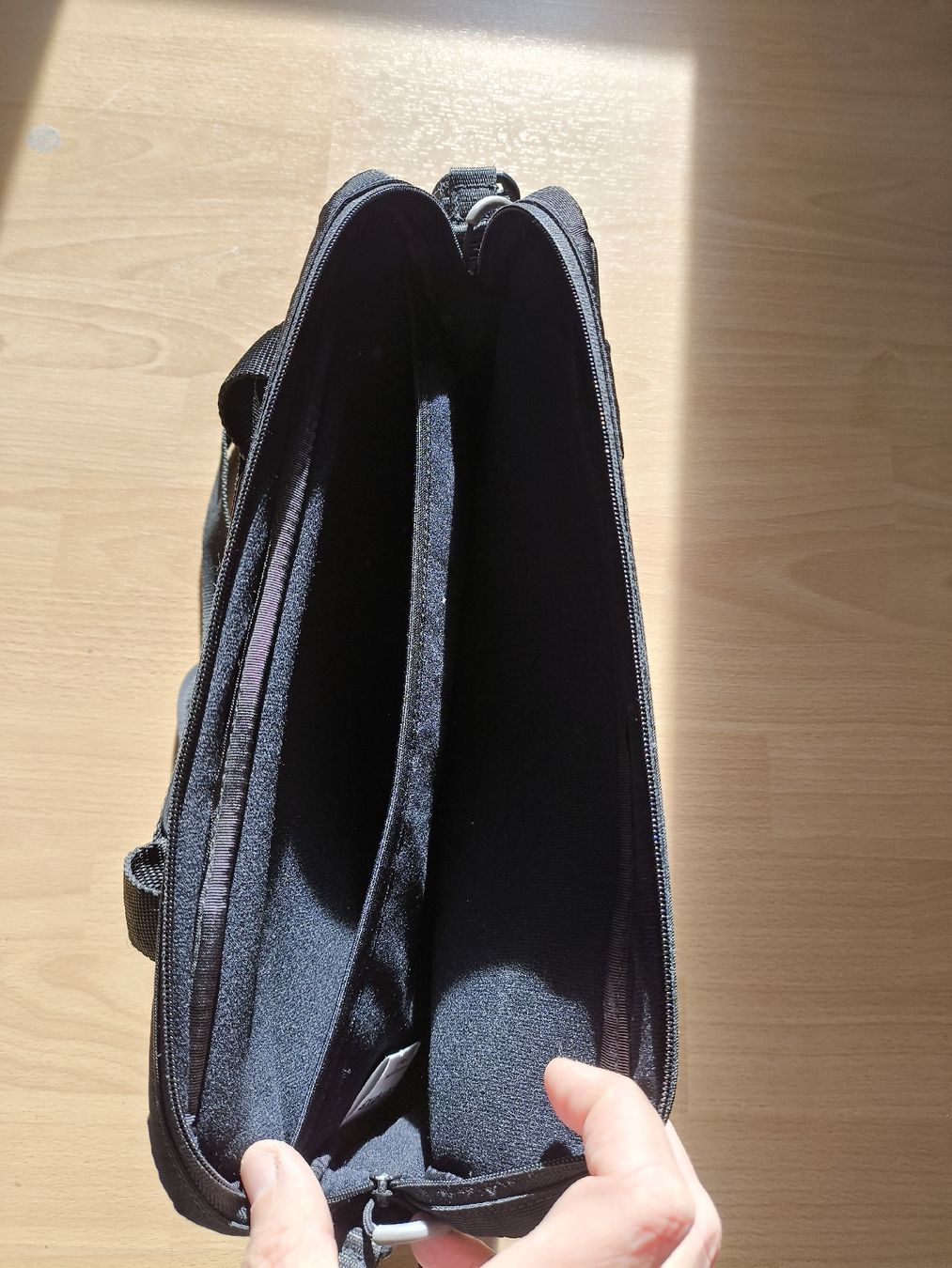 Samsonite Borse: Samsonite laptop bag – Usato da Rebstein venduto da sho_7yky 3