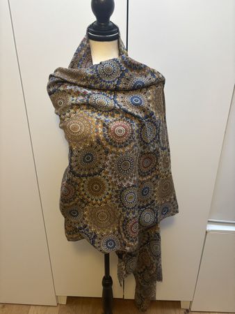 Damen Schal mit Mandalamuster