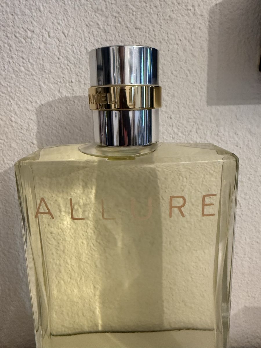 Chanel Flaconi: Chanel Allure factice géant année 90 – Nuovo e nell'imballaggio originale da Lausanne venduto da Tounitz 1
