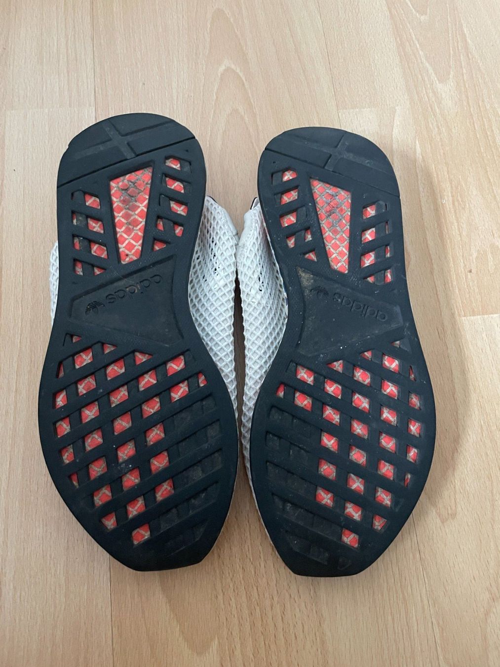 Adidas Scarpe da uomo: Adidas deerupt runner BB7150 - 9.5 / 43 1/3 – Usato da Frenkendorf venduto da Wolfjohny 2