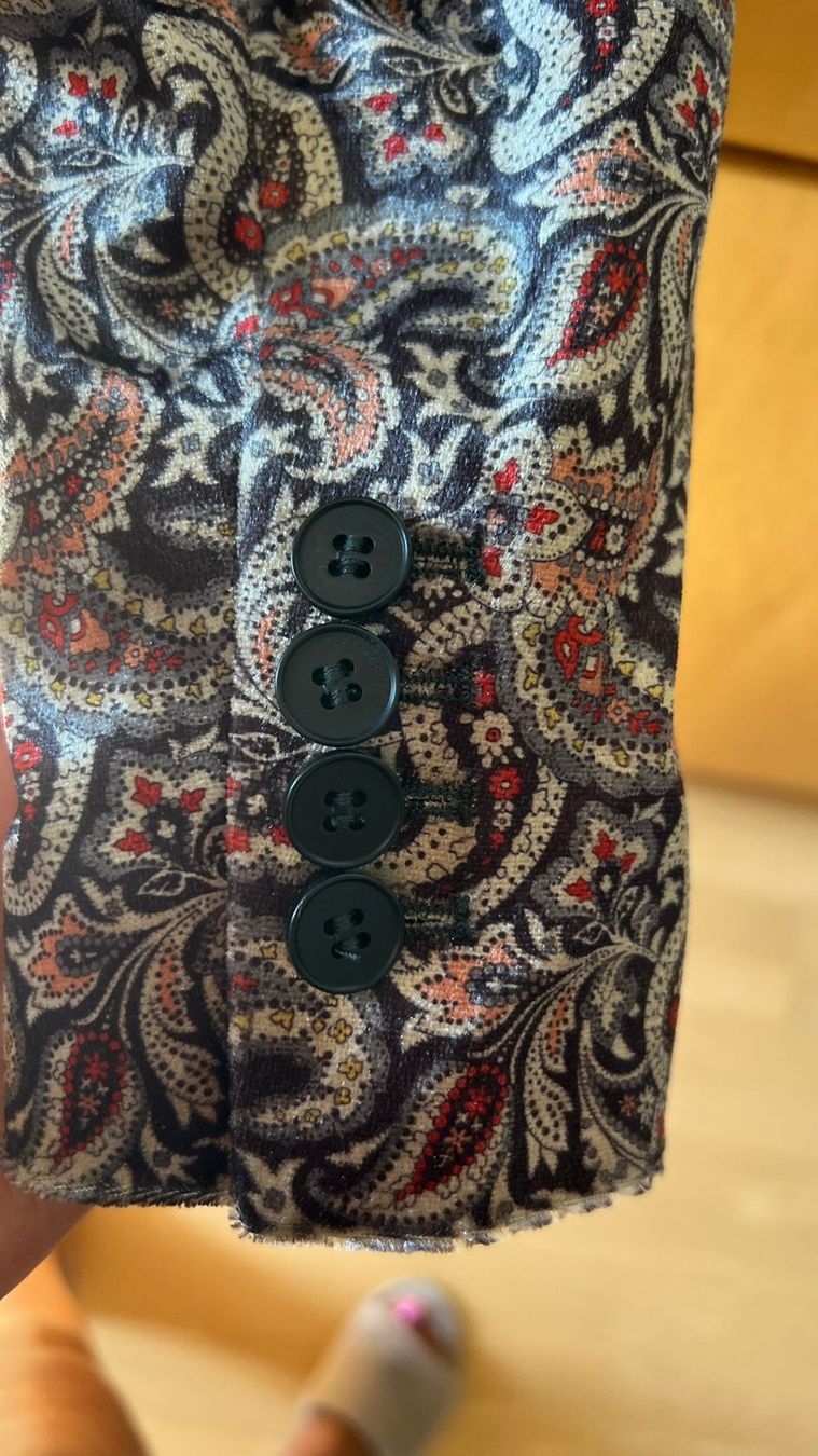 Giacche: Eleganter Zara Blazer Grösse M – Usato da Bonstetten venduto da Swiss4Sale 1