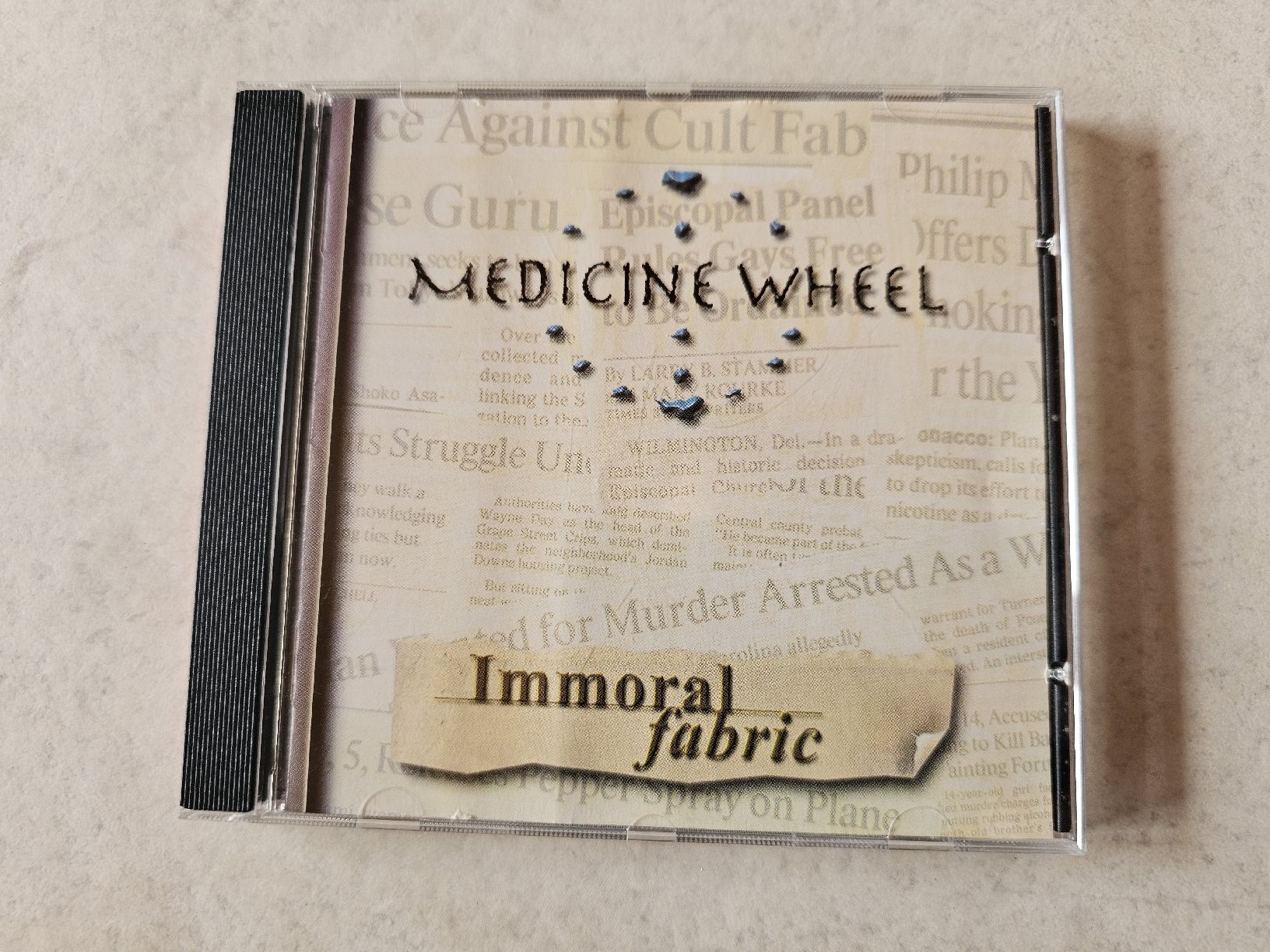 CD: Medicine Wheel  -  Immoral Fabric – Usato da Schneisingen venduto da backstore24