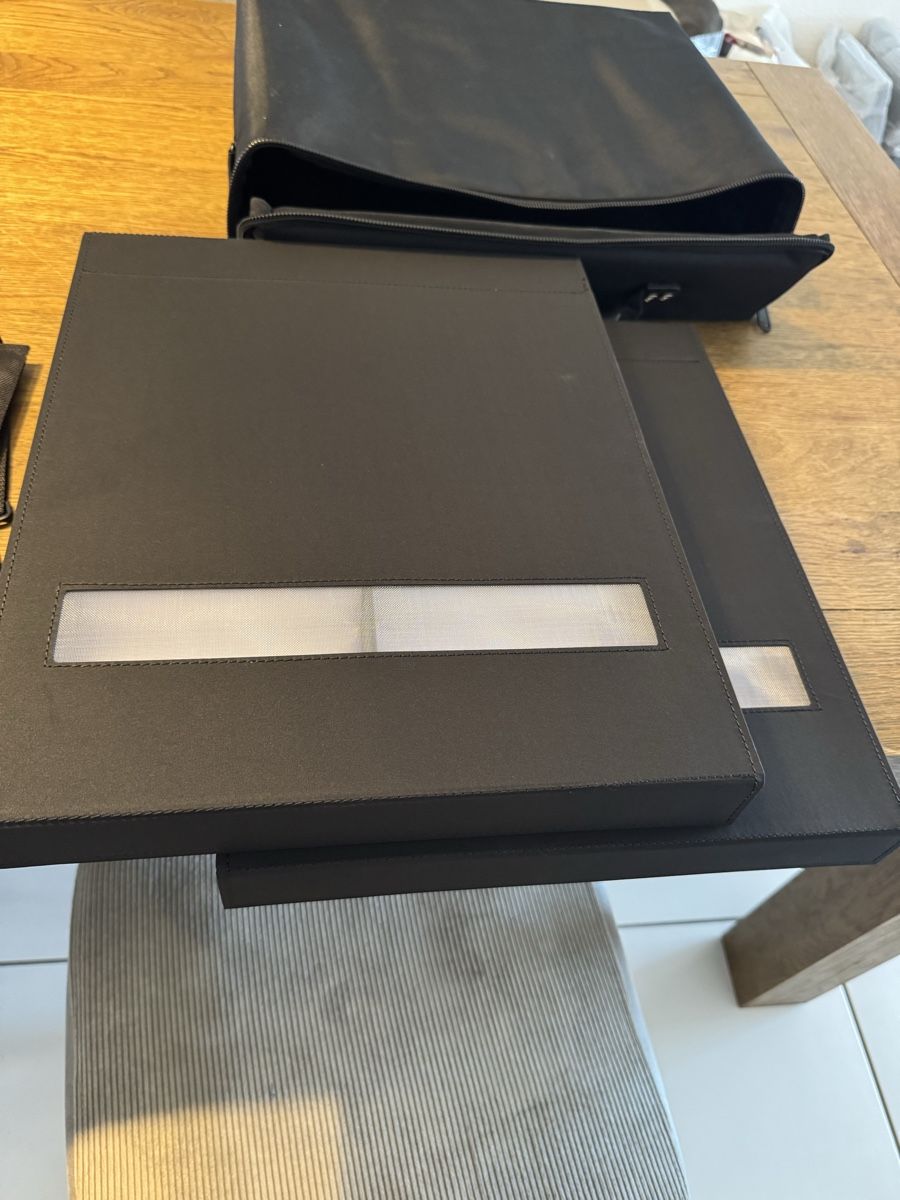 Valigie: Brillenkoffer Neu – Nuovo e nell'imballaggio originale da Olten venduto da buj_kym9 2