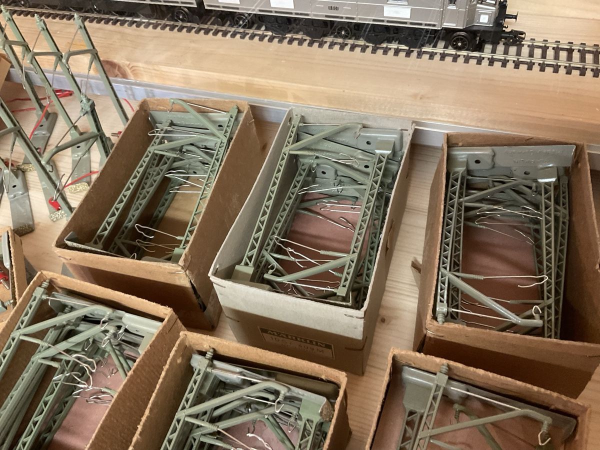 Märklin Modellini di ferrovie: Oberleitungsmasten – Usato da Wald ZH venduto da Sbbemilio 1