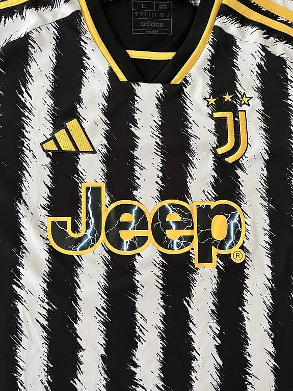 Canottiere & Pantaloni: Fussballtrikot Juventus – Usato da Hölstein venduto da Juvia 2