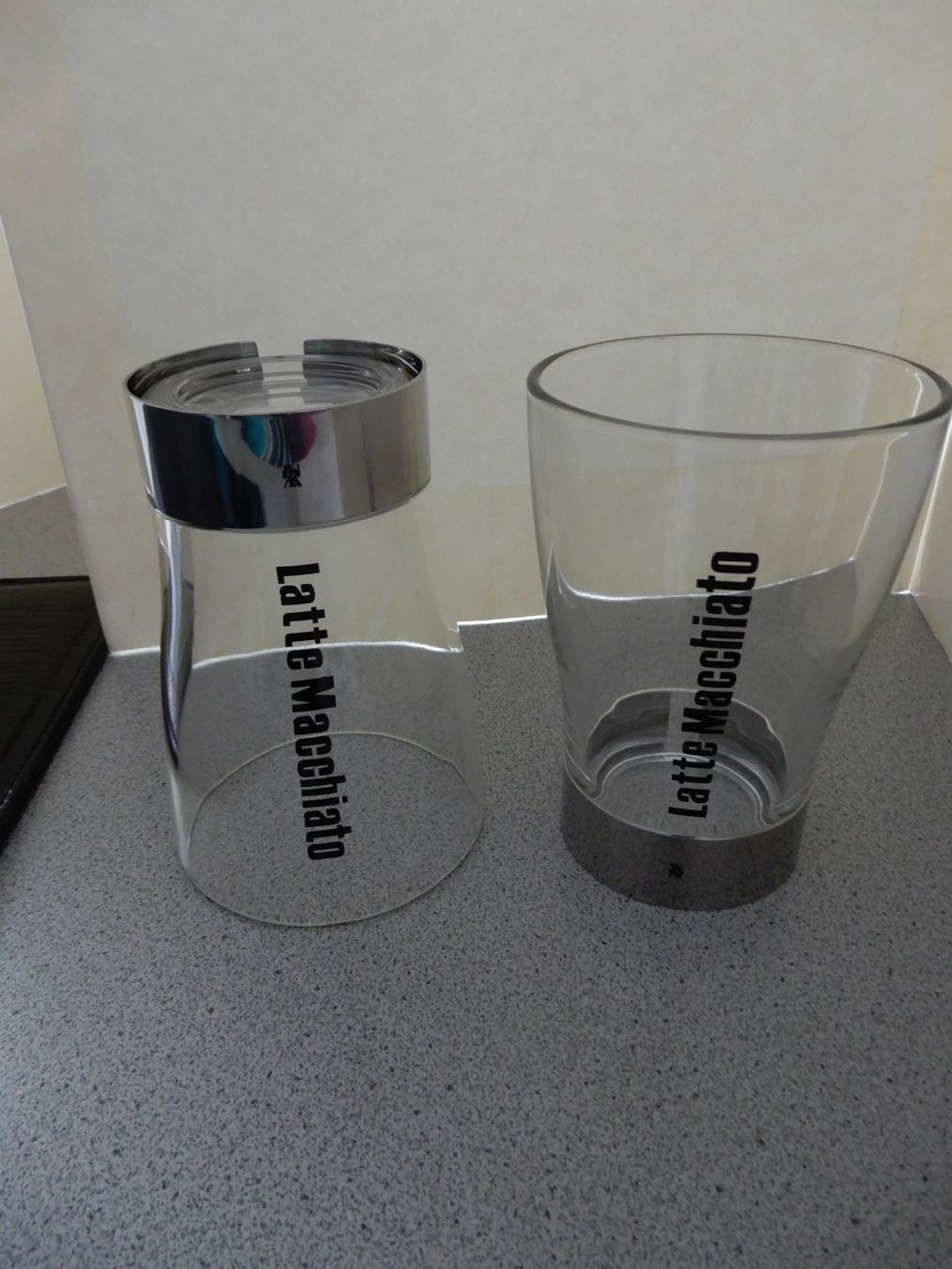 WMF Bicchieri: 2x WMF Latte Macchiato Gläser – Usato da Burgdorf venduto da Liss