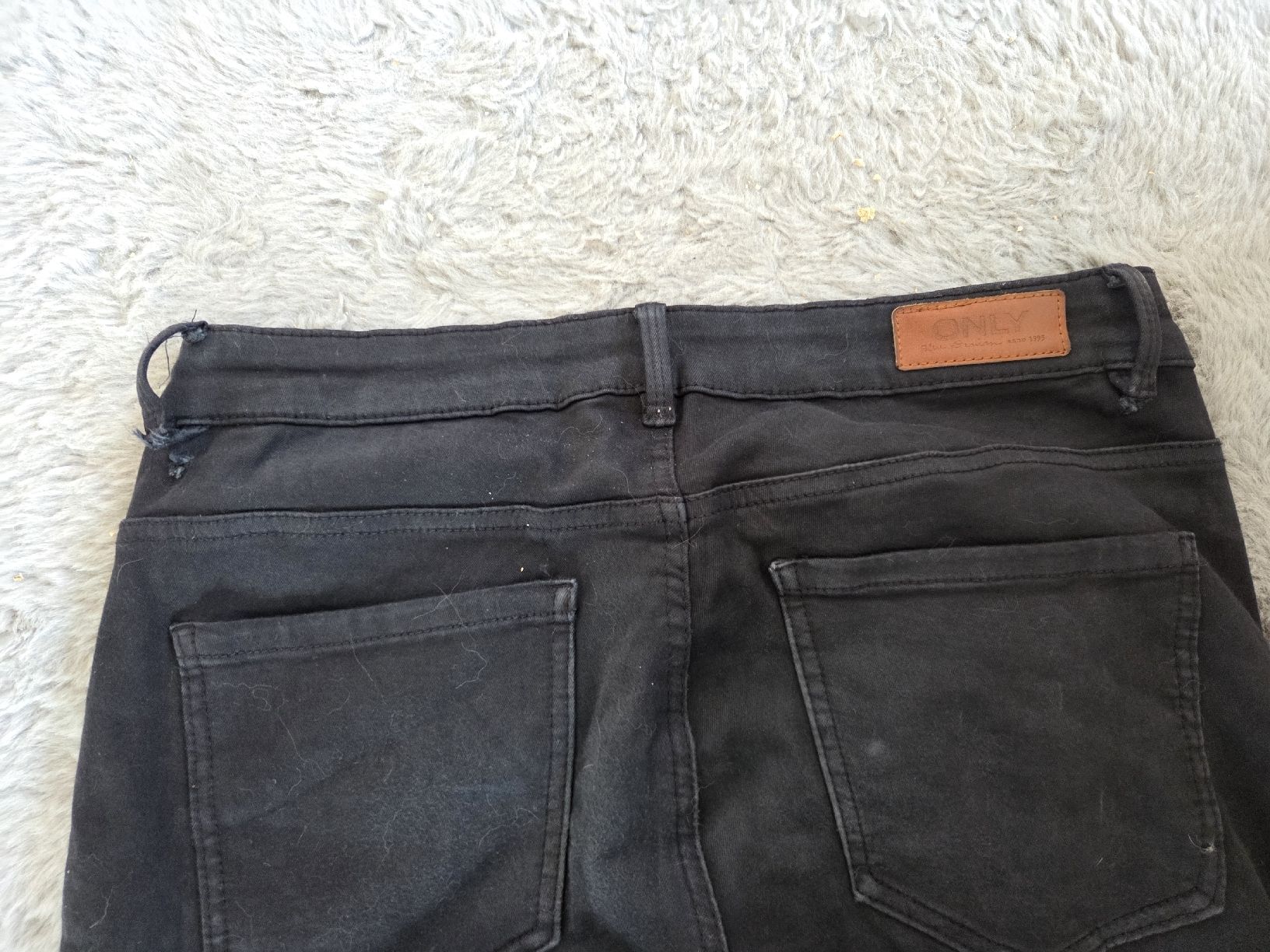 Only Jeans: Skinny Jeans mit Seitentaschen 42 – Usato da Rehetobel venduto da me_oe 2