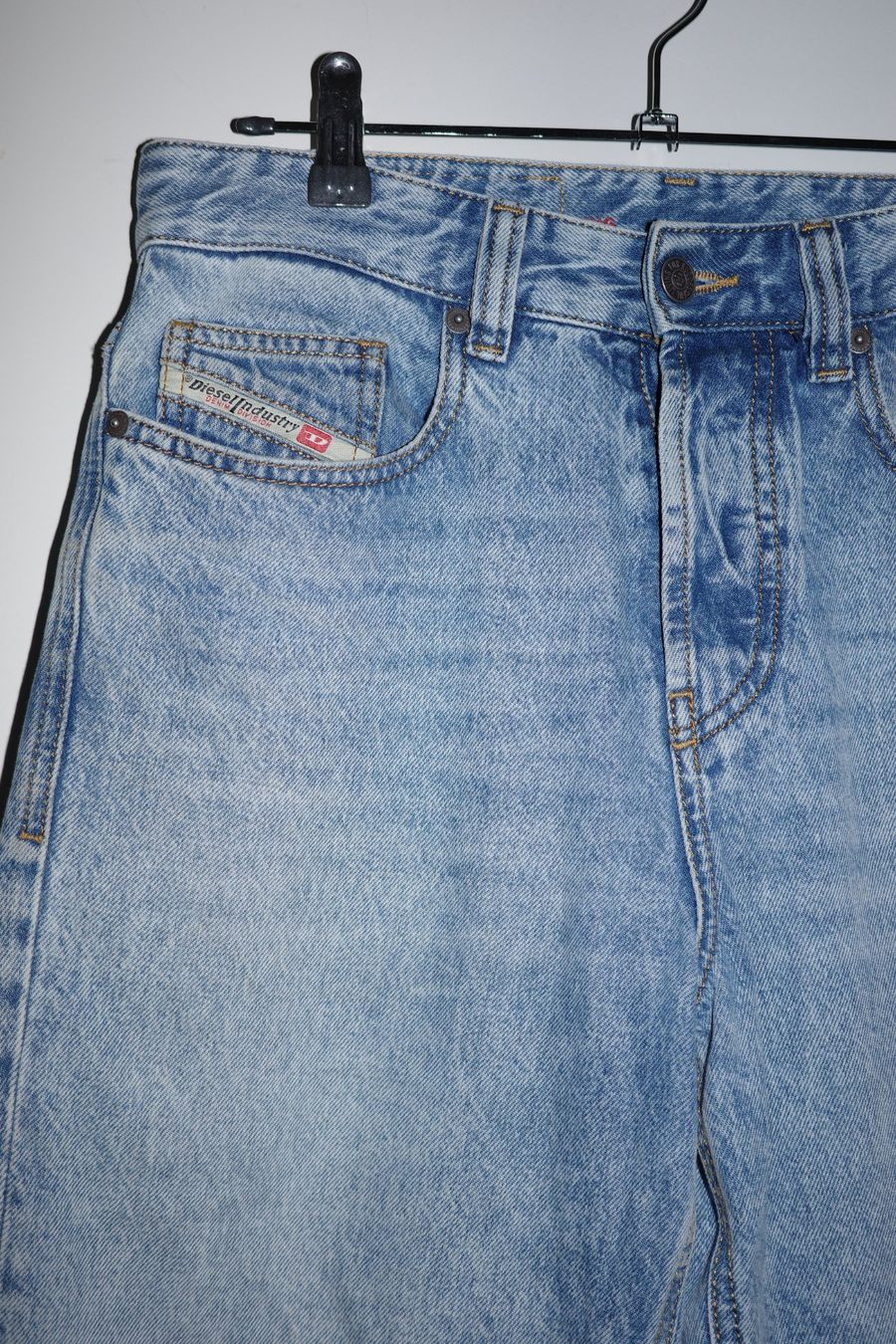 Diesel Jeans: DIESEL Jeans (Relaxed Fit) – Usato da Zürich venduto da sodapop73 1