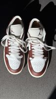 Jordan 1 Low Team Red