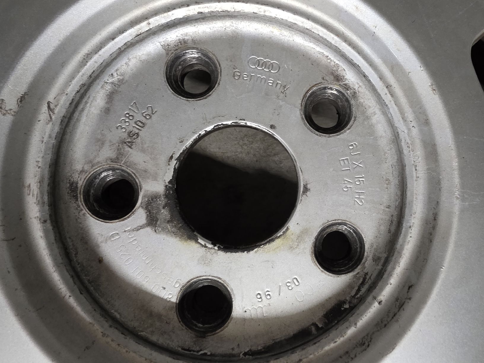 Pneus & Kompletträder: Audi 100 oder A6 Aluräder – Gebraucht aus Baar von zagi09 4