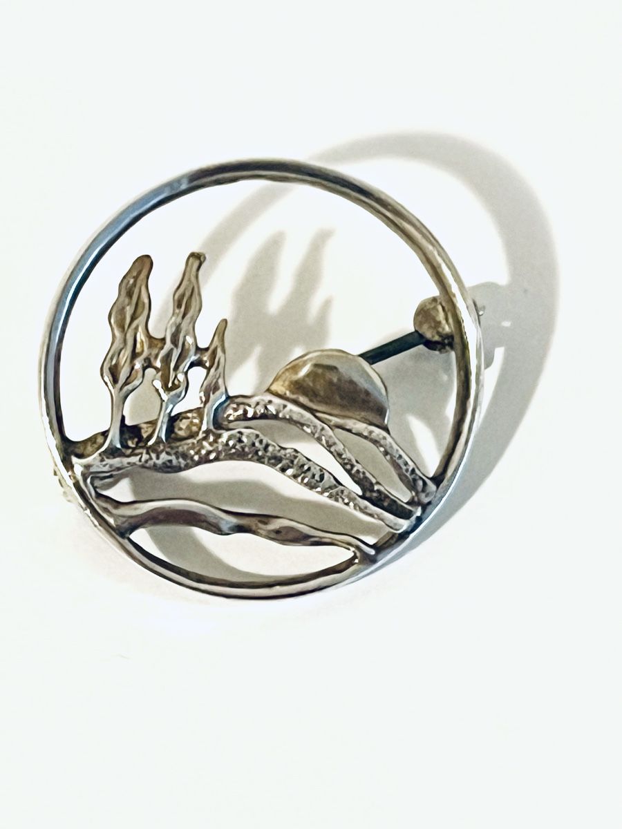 Spille & Fermagli: Vintage Sterling Silver Landscape Design Brooch – Usato da Rüschlikon venduto da topswissvintage