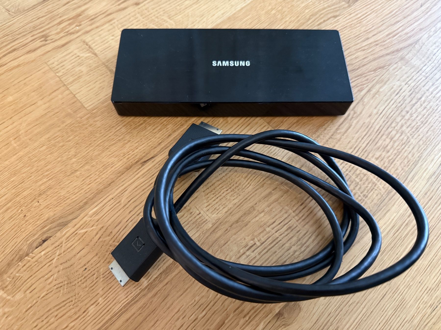 Samsung Laufwerke & Adapter: Samsung one connect mini BN96-35817B – Gebraucht aus Rheinfelden von SevenHills