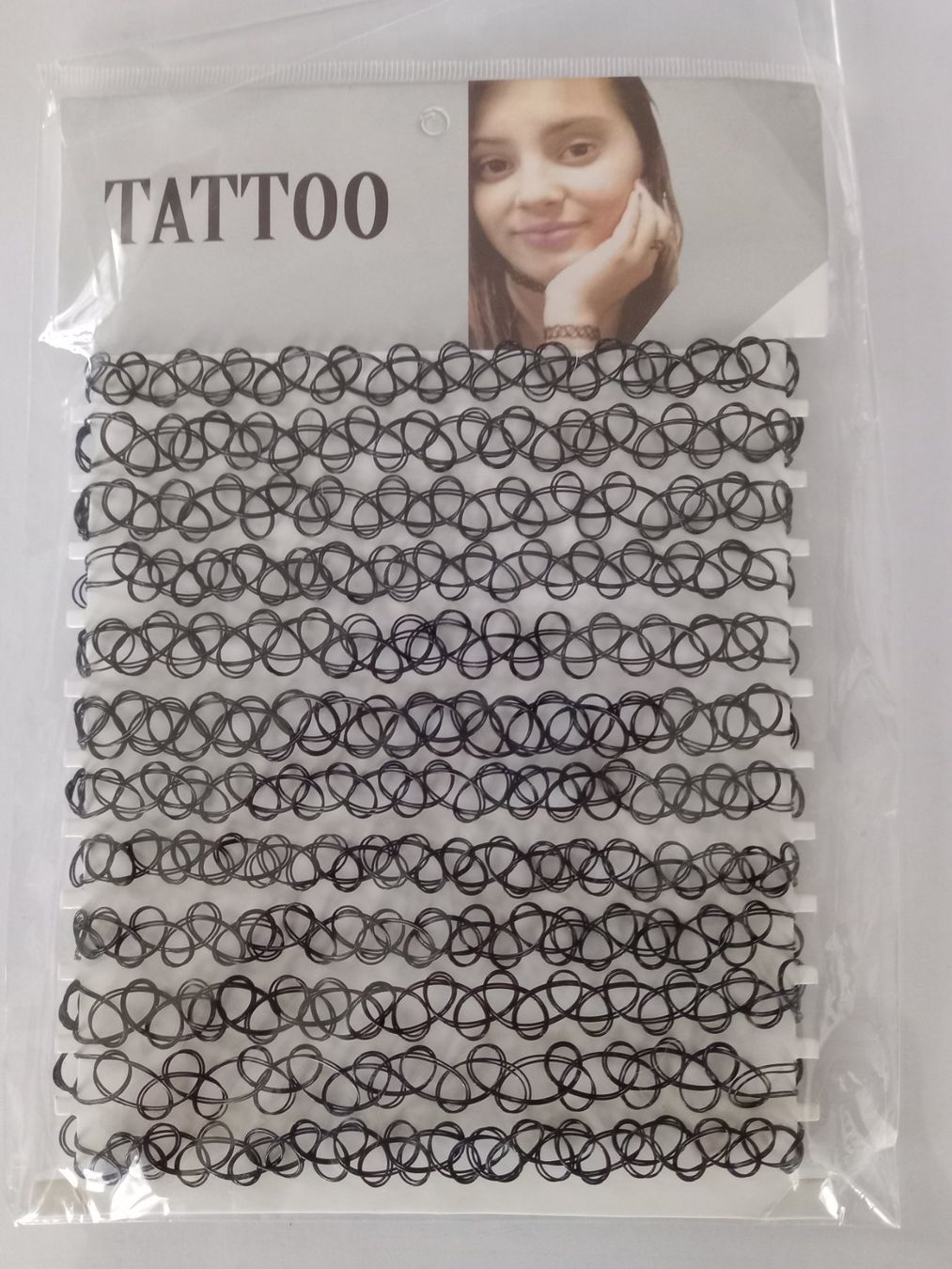 Autres bijoux: 12 Tattoo Halsbänder – Neuf avec emballage d'origine à Aarburg par chregi79