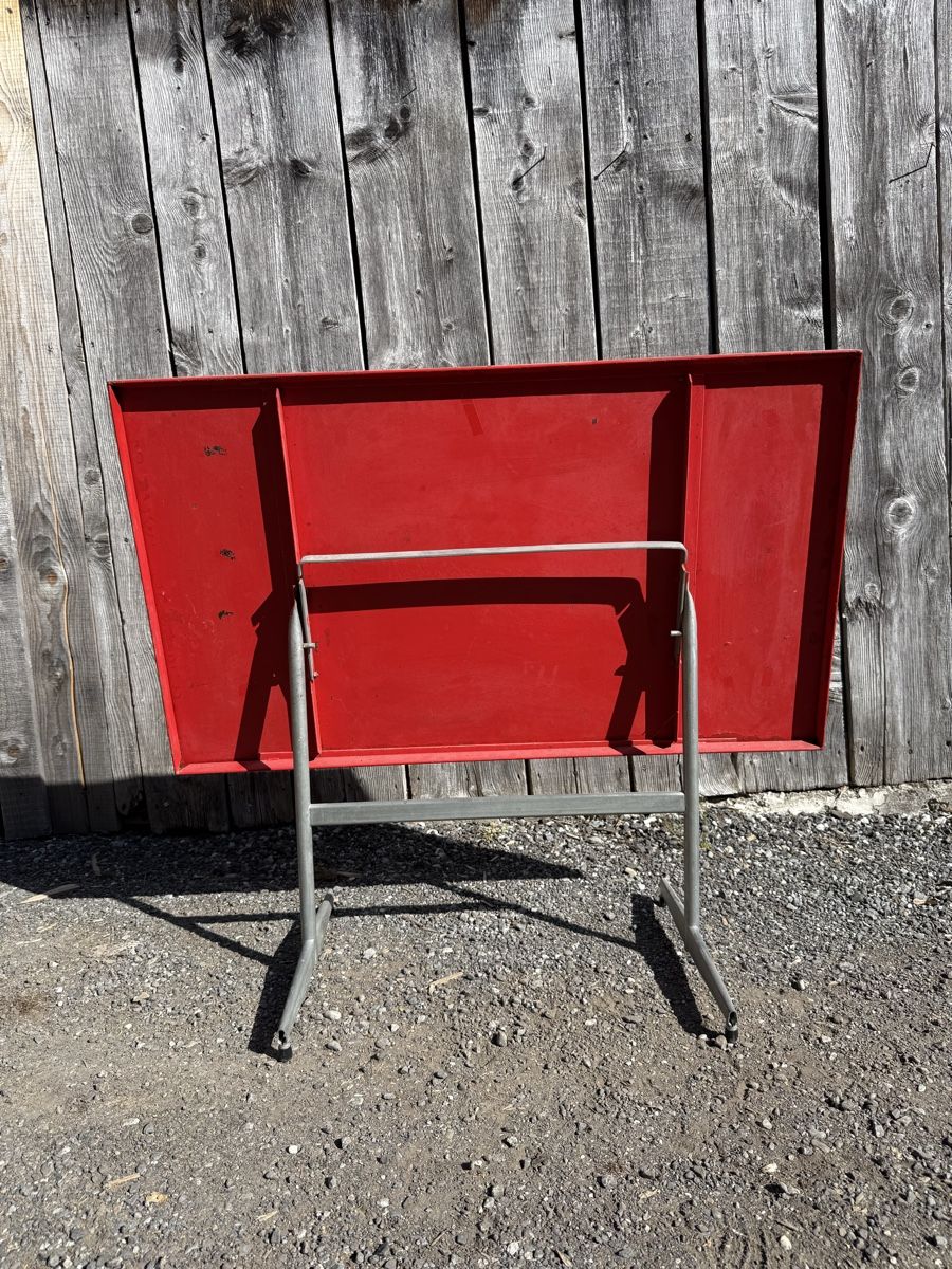 Tavoli: Klappbarer Metalltisch – Usato da Sargans venduto da foxtrading 1