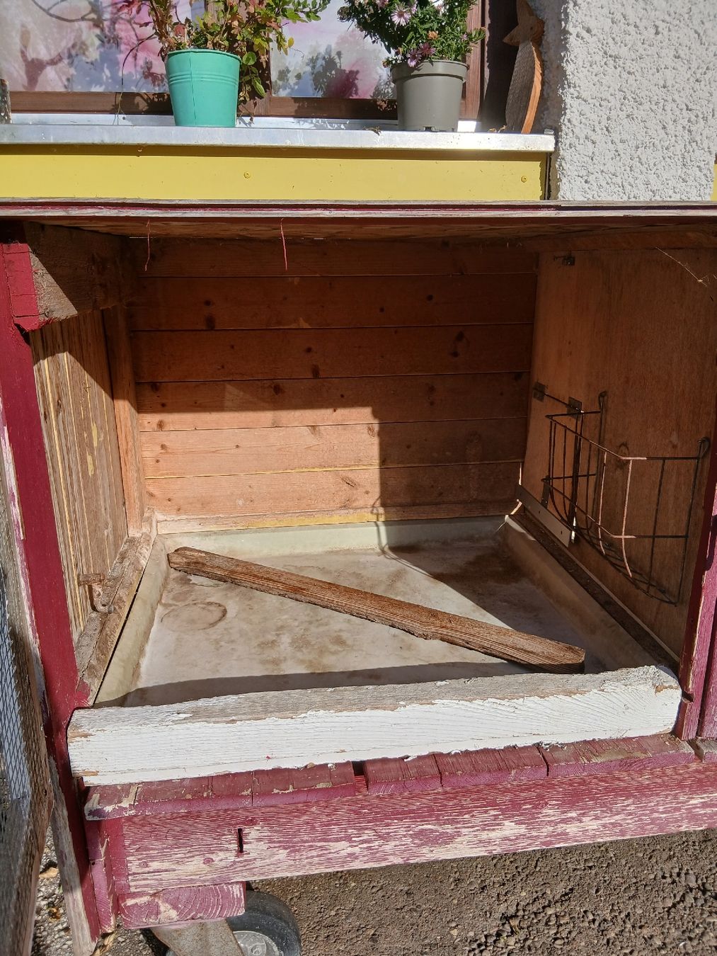 Käfige, Transport & Sicherheit: Stall mit grossen Rädern. – Gebraucht aus Gähwil von stilli11 4