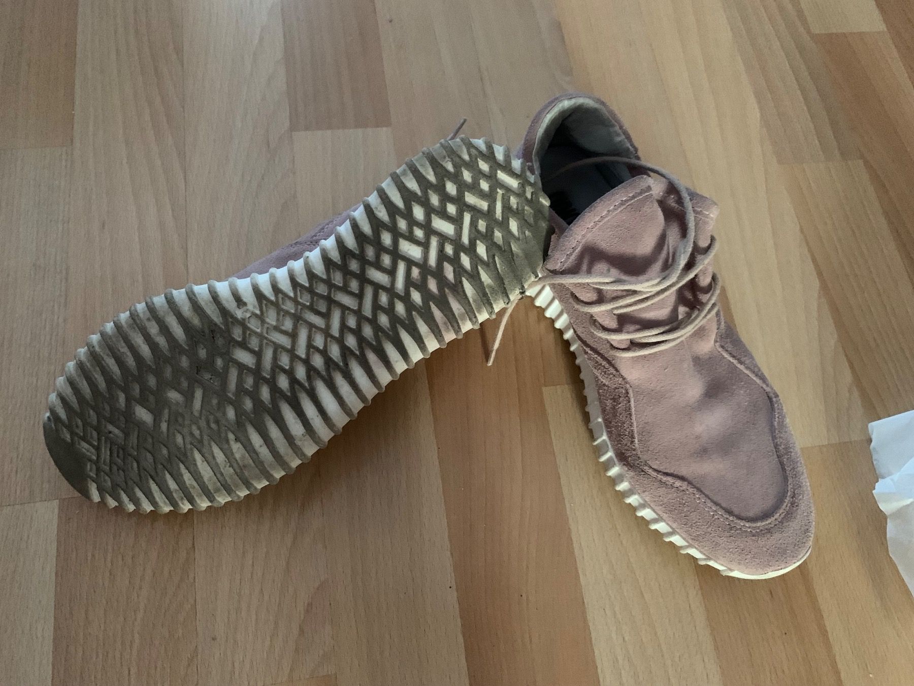 Damenschuhe: Wildleder Sneaker von Oxmox – Gebraucht aus Thalwil von Ulurusunset 2