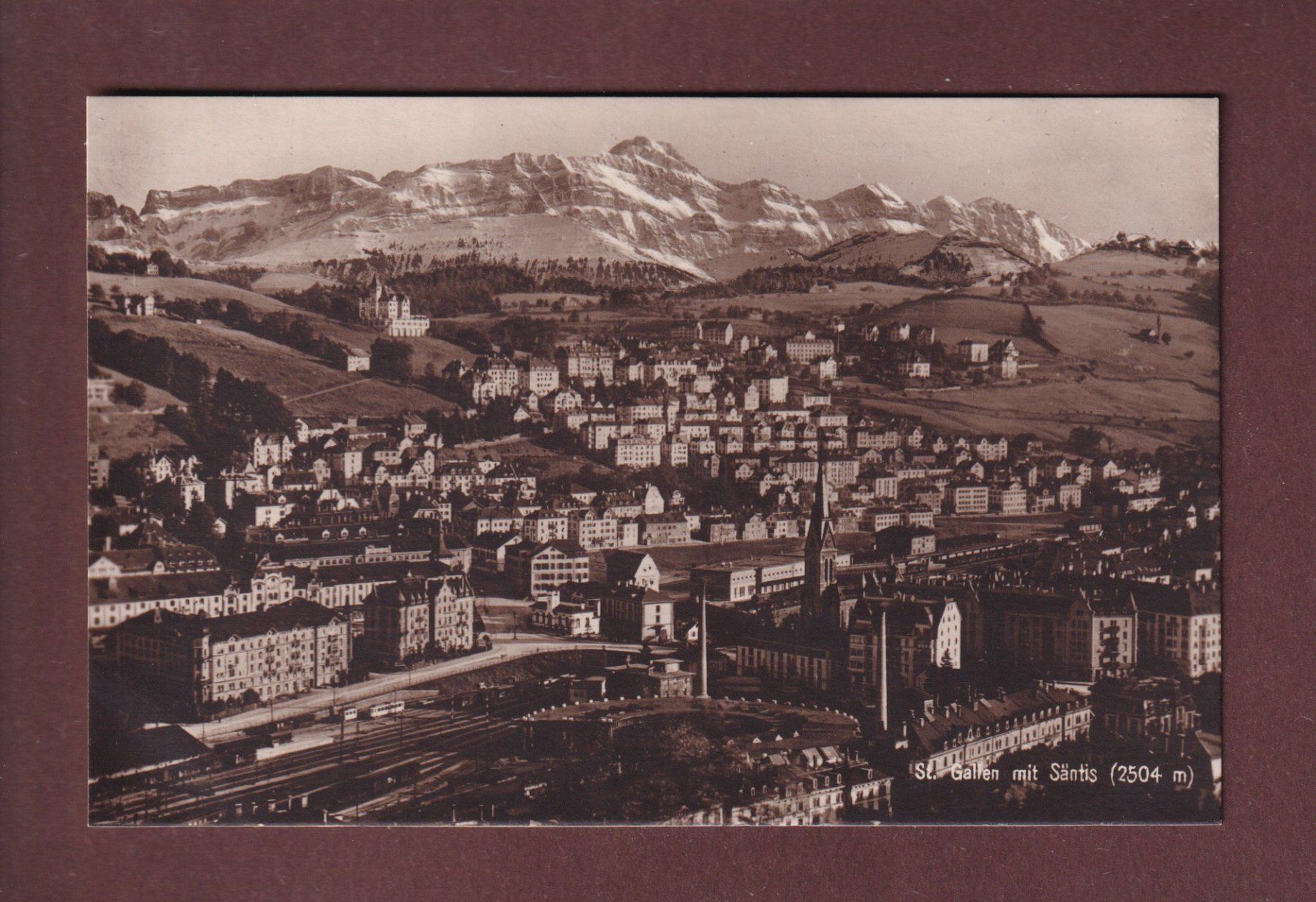 Cartoline postali: ST. GALLEN - Teilansicht - Säntis – Usato da Pully venduto da nicecards