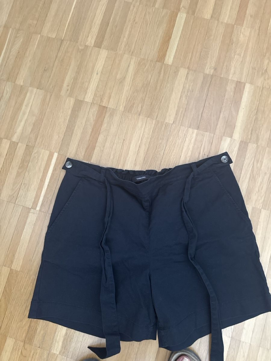 Someday Pantaloni: Shorts von someday – Usato da Altendorf venduto da ratzfatz 2