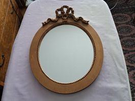 Miroir doré ovale  28 x 38 cm