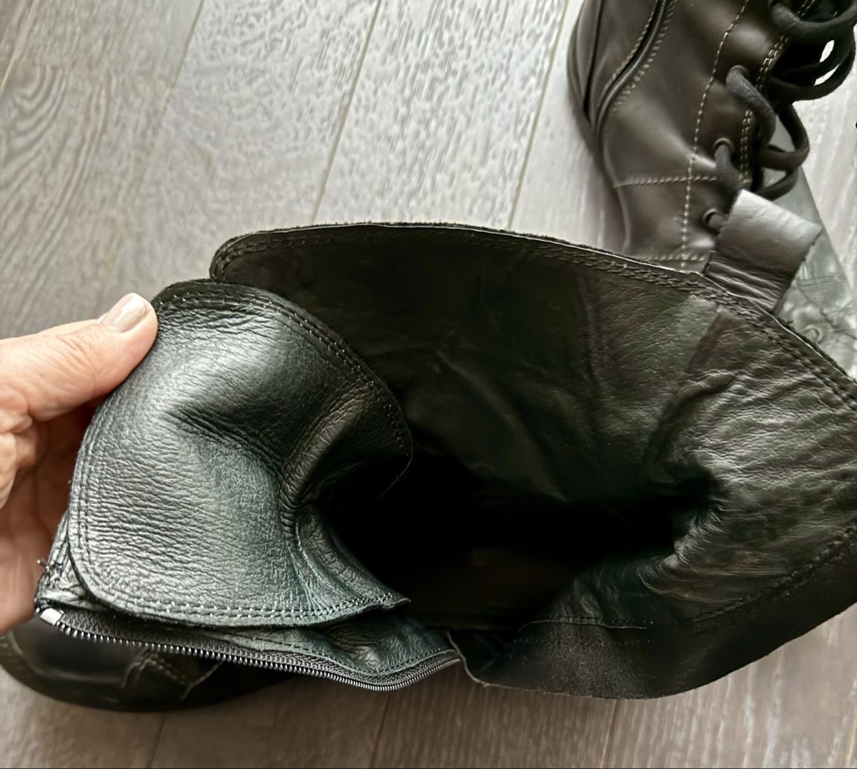 Herrenschuhe: Baskets cuir fin PATAUGAS hommes 43 – Gebraucht aus GRIMISUAT von toinou 3