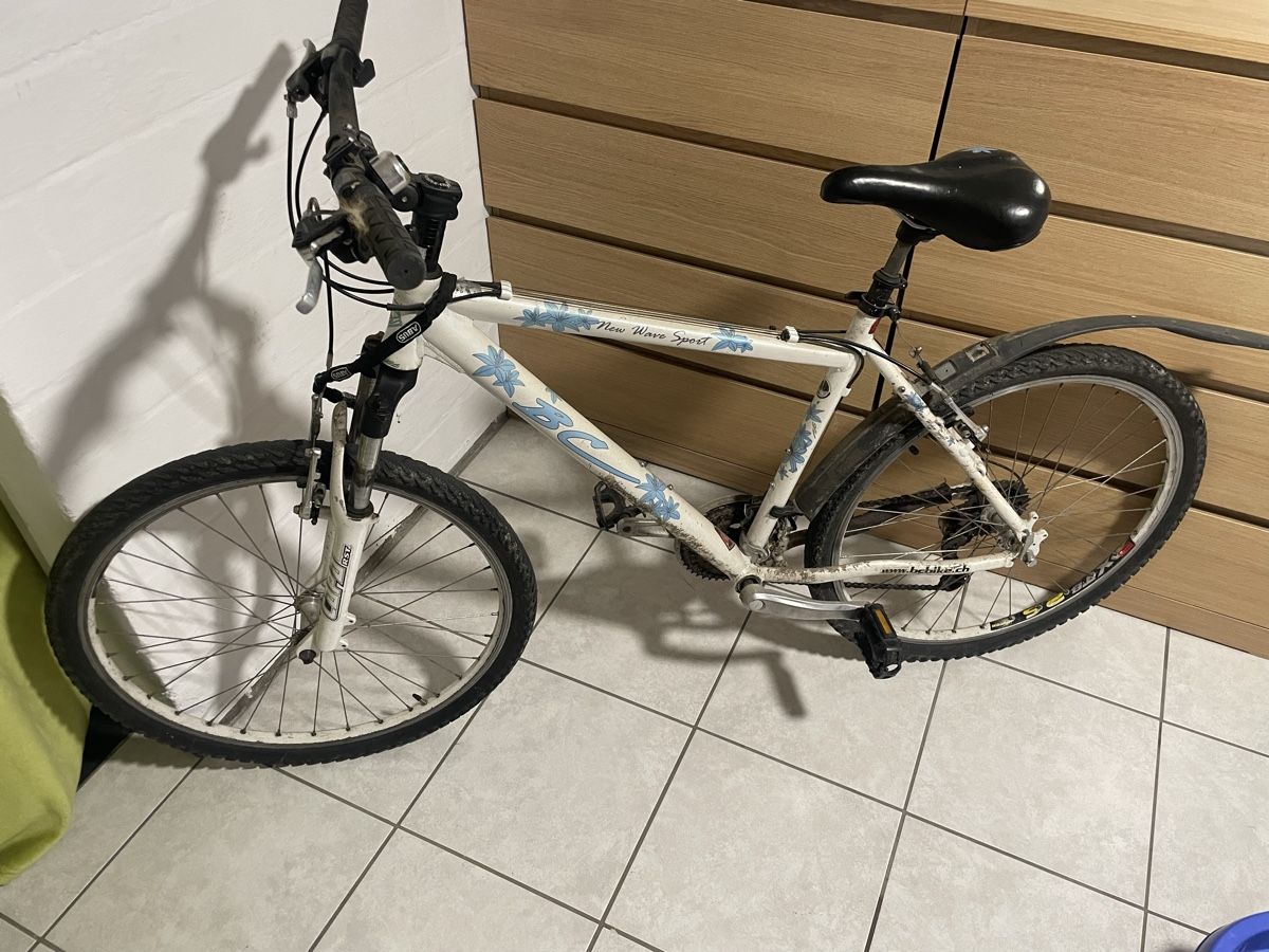 Velos: Fahrad  – Gebraucht aus Linden von Tobler11