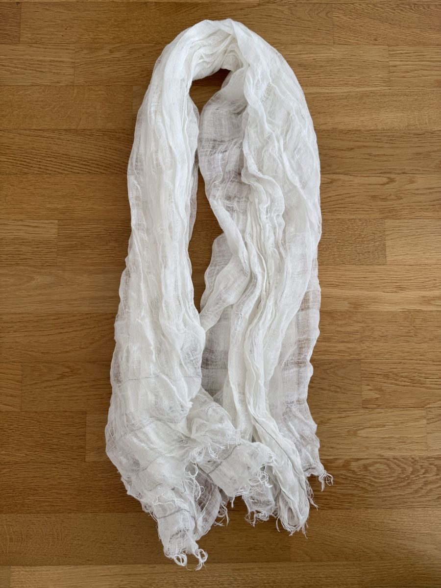 Foulard & Sciarpe: Weisser Schal - Foulard / Mode Weber – Usato da St.Gallen venduto da Isnisodo 2