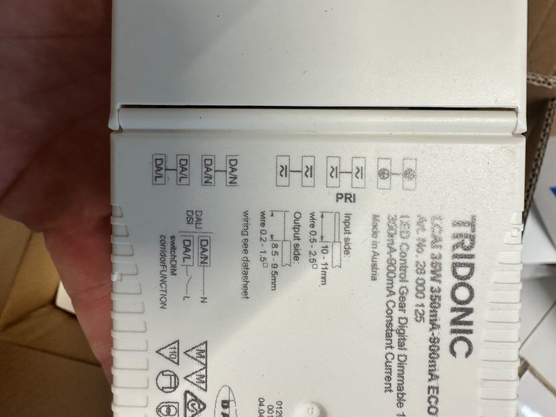 Componenti elettronici: TRIDONIC ECHISON SIONA-SOHECO 3R A.No.2010120 LED – Nuovo (secondo la descrizione) da niederhasli venduto da rami016