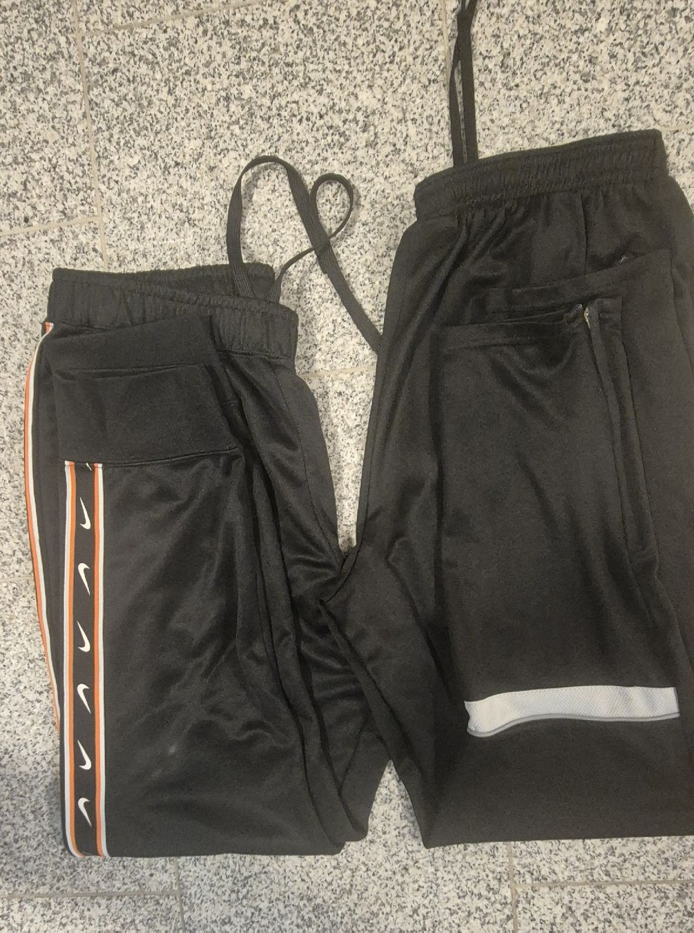 Nike Pantaloni: Nike Trainingshose schwarz  – Usato da Marbach SG venduto da okay02 3