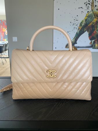 Chanel Coco Handle Handbag Beige - Medium Chevron
