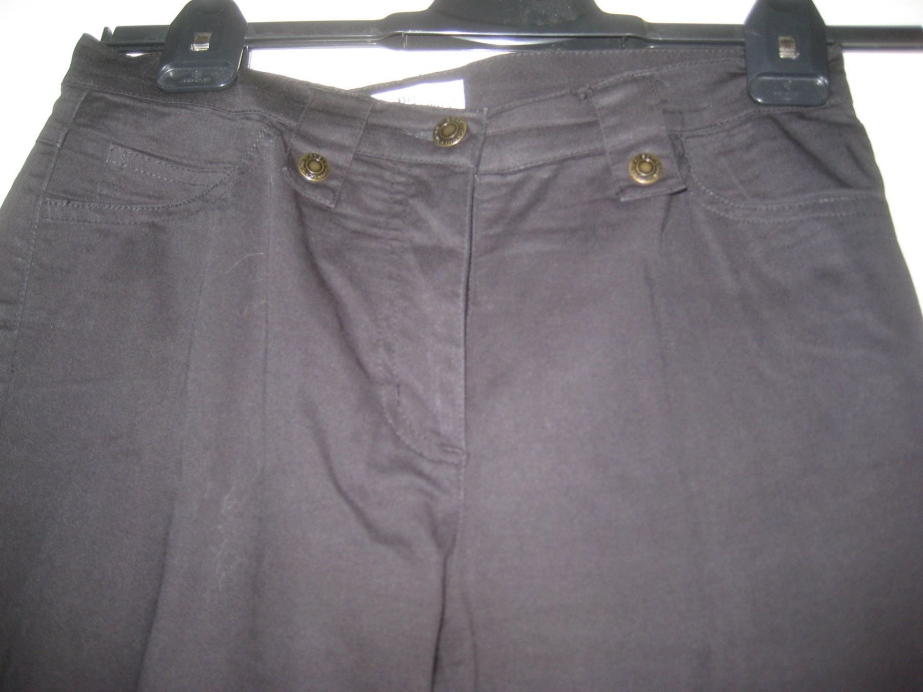 Pantalons: DAMEN HOSE – D'occasion à Uster par flocke1