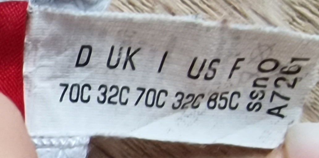Esprit Altra biancheria intima: Push Up BH Esprit grauweiss Gr. 70C – Usato da Nebikon venduto da Japostyle 2