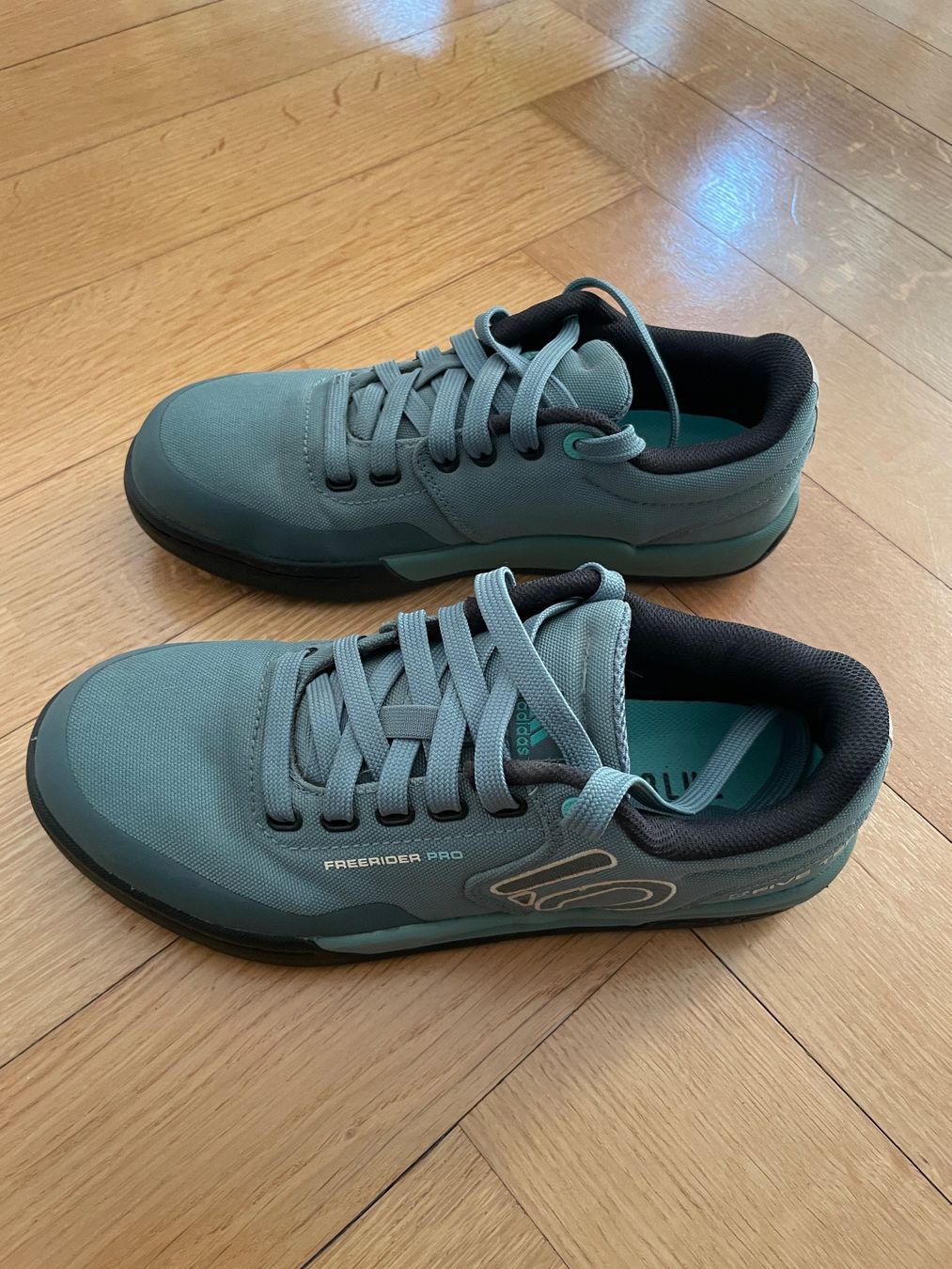 Five Ten Scarpe da donna: Bikeschuhe Five ten Adidas – Usato da Bern venduto da fisibelli 2