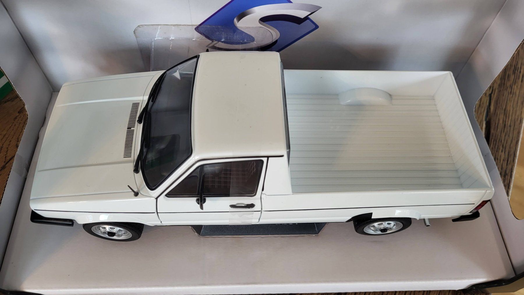 Solido Modellini d'auto: Volkswagen Caddy 1:18 Solido – Usato da Rothrist venduto da Juana5 3