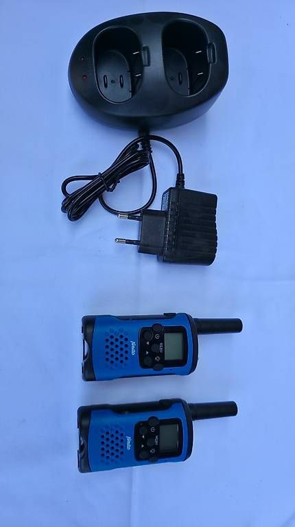 Radiocomunicazione: Alecto Walkie-Talkie Set mit Ladeschale – Usato da Dornach venduto da IP5 3