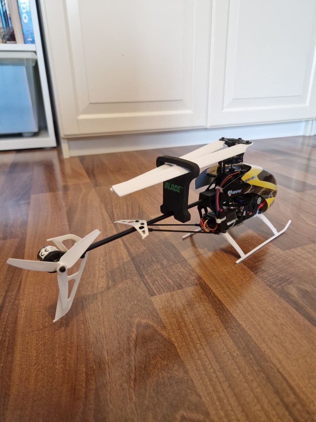 Kit di modellismo & Modellini statici: Hélicoptère télécommandé RC Blade 200 SR X (RTF), Neuf – Nuovo e nell'imballaggio originale da Paudex venduto da gui_pgd7 5