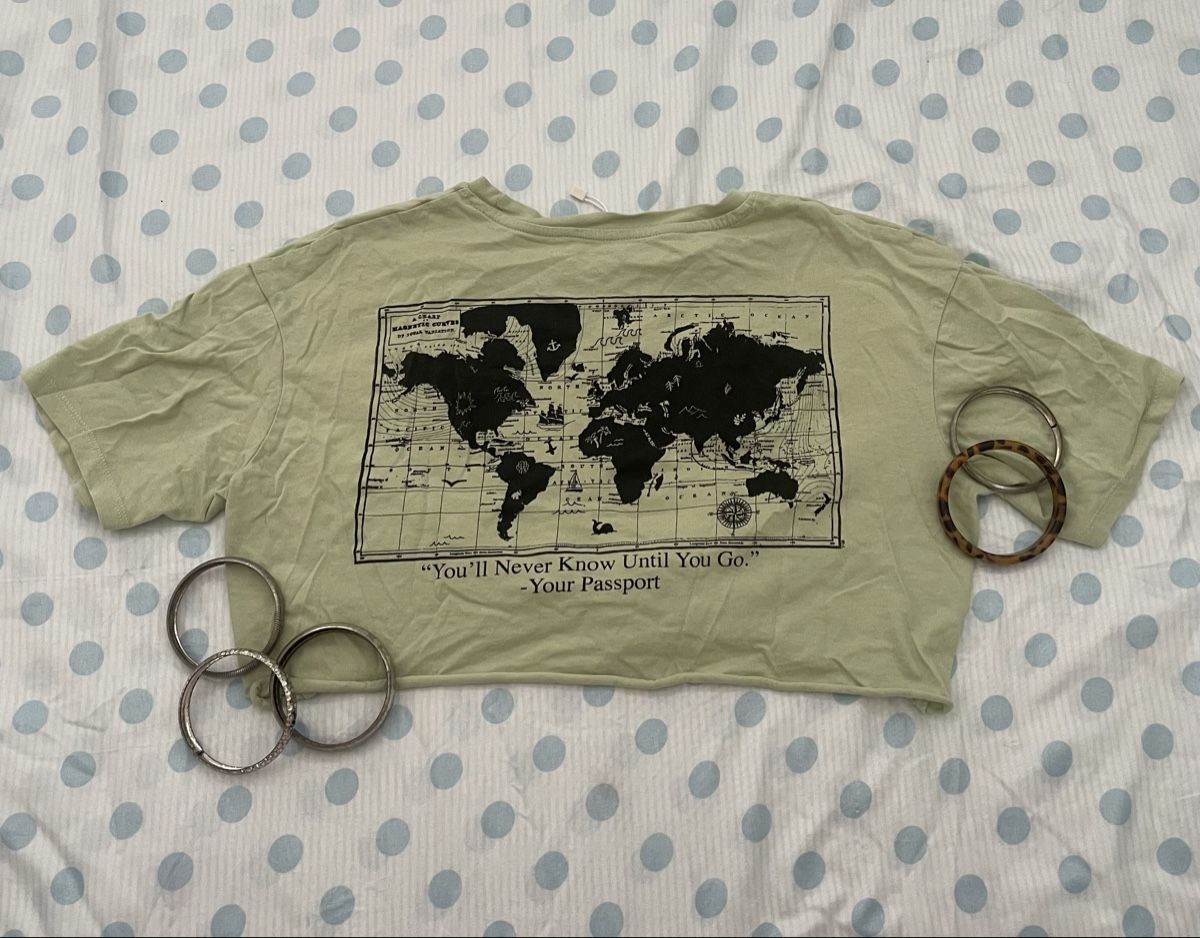 Tally Weijl T-Shirts: Crop Shirt – Gebraucht aus Wohlenschwil von chi_k9ds 1